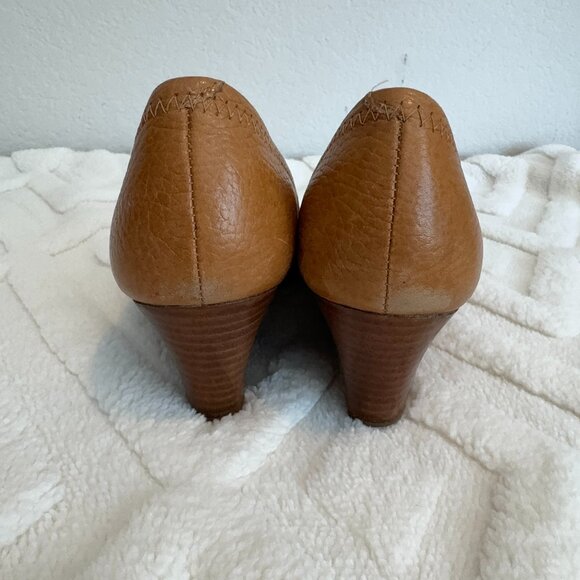Tory Burch Classic women's leather shoes- Size 5 - Picture 2 of 5